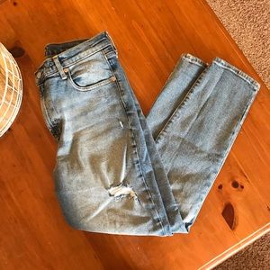 GAP Highwaisted Mom Jean
